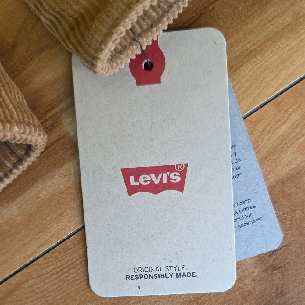 Levi's Sherpa Lined Corduroy Utility Trucker Jacket Tan Size Medium Mens NEW